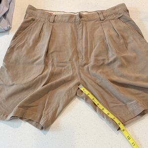 Tommy Bahama Men's Brown Flat Front  Silk Shorts